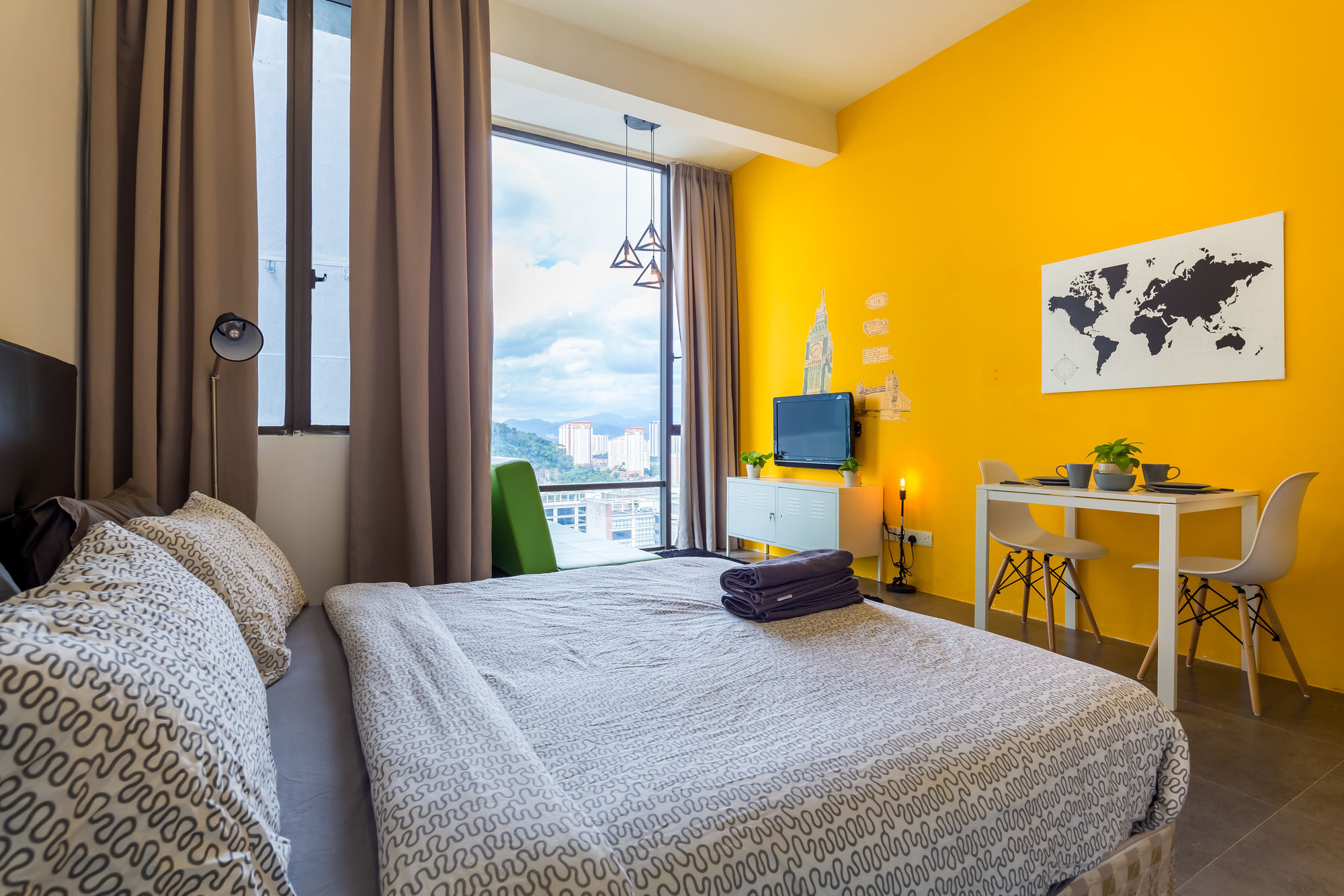 The 12 Suites @ Empire Damansara Петалинг-Джая Экстерьер фото
