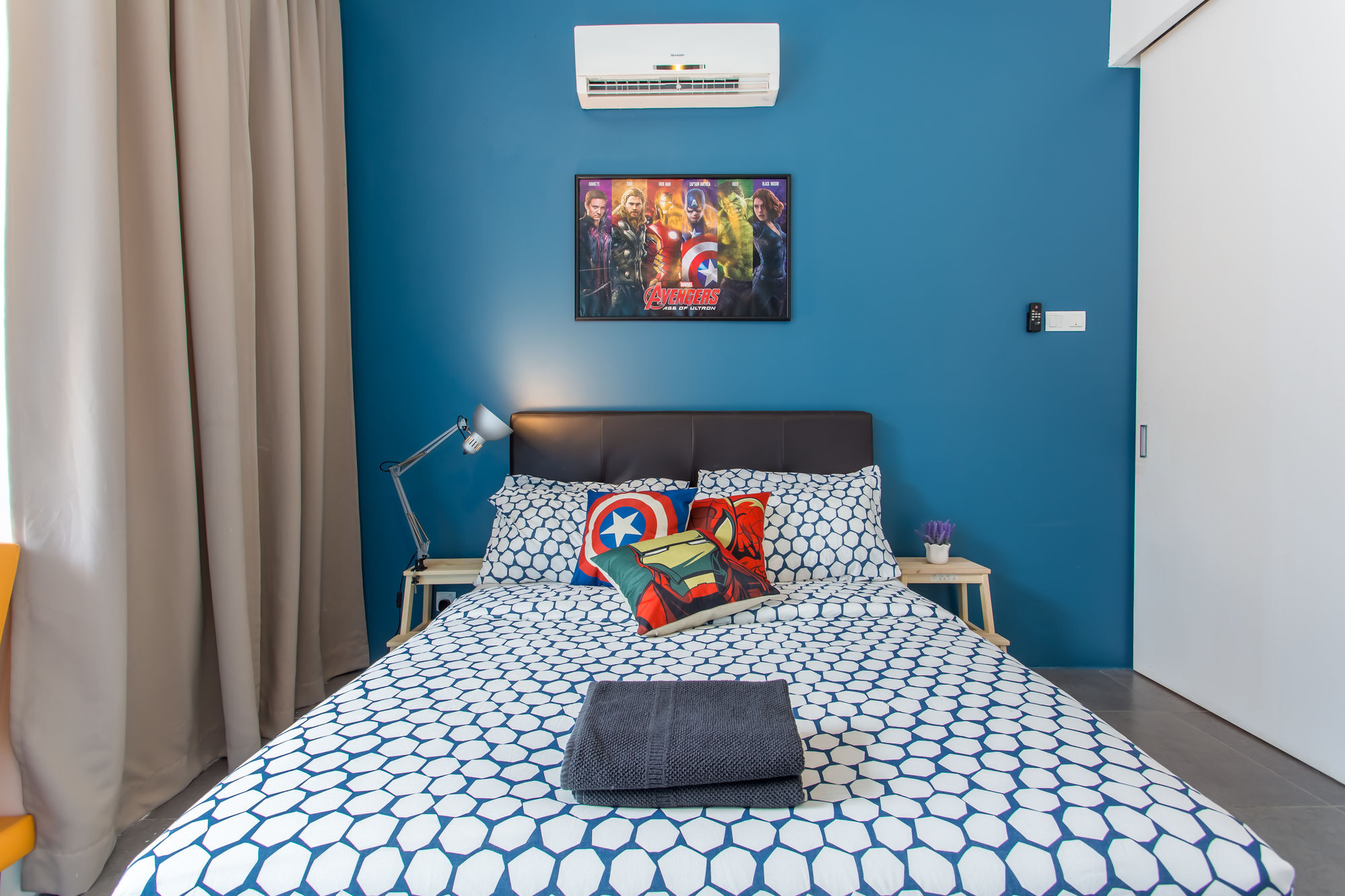 The 12 Suites @ Empire Damansara Петалинг-Джая Экстерьер фото